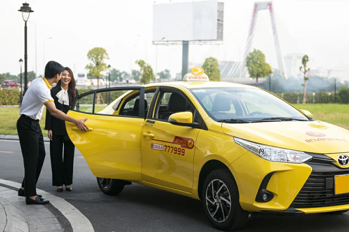 ĐI LÀM HỐI HẢ – ĐẶT ÉN VÀNG ĐÓN NGAY – KHÔNG LO BỊ MUỘN