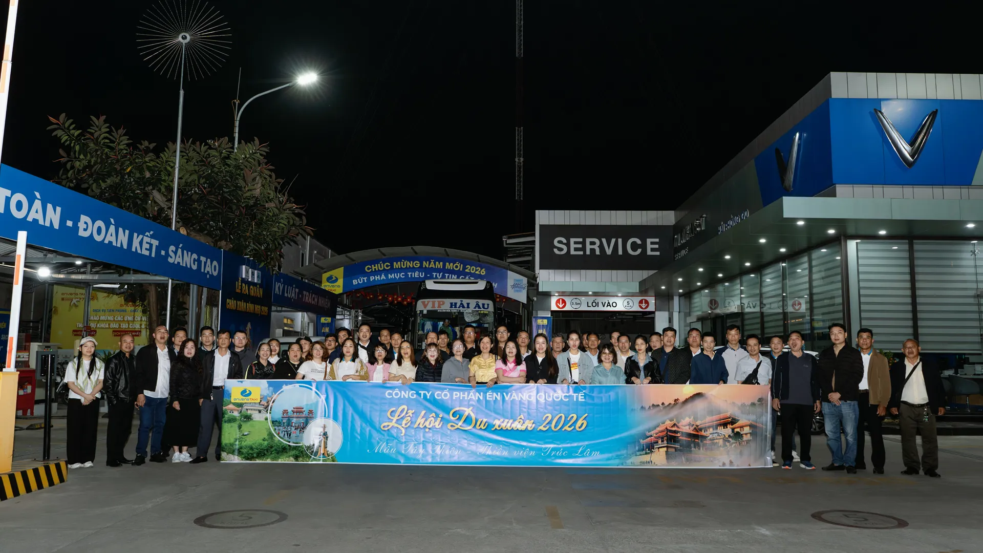 HÀNH TRÌNH DU XUÂN 2026 – ĐẠI GIA ĐÌNH ÉN VÀNG HƯỚNG VỀ QUỐC MẪU TÂY THIÊN